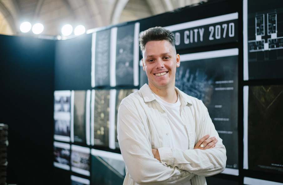 Finalist - Alex Helg