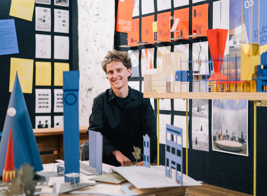 DZ9 4404 NZIA SDA Day1 0841