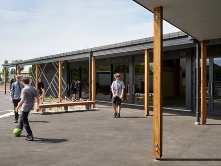 
Lincoln High School /  Te Kura Tuarua o Waihora, Wai Tūhura Science Block
