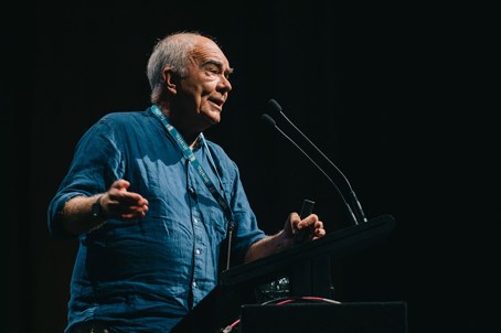 South African architect Jo Noero presents his talk.