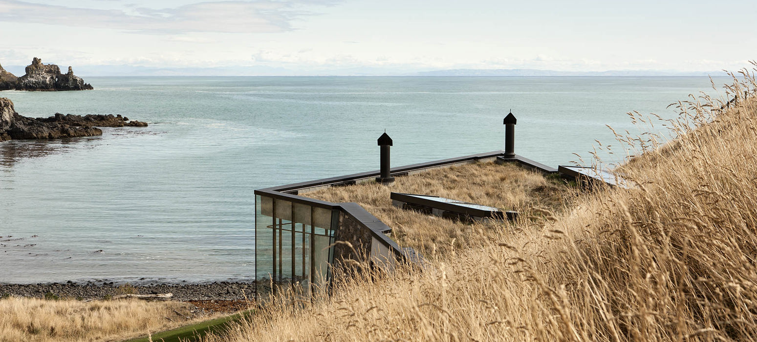 Seascape Retreat, Banks Peninsula (2011). Photo: Simon Devitt.