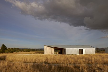 Kahutara House