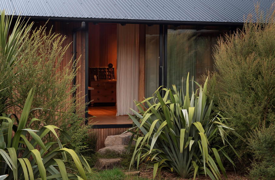 Popadich House by Davor Popadich