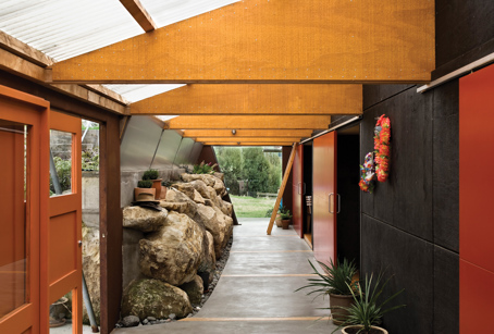 Otoparae House, 2004