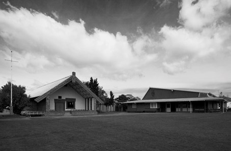 Hoani Waititi Marae, 1980